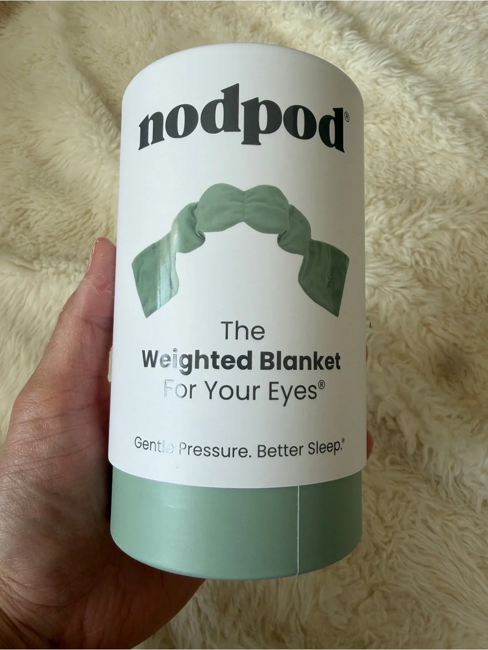 nodpod Green Weighted Blanket for Eyes - Gentle Sleep Eye Mask - Picture 3 of 5